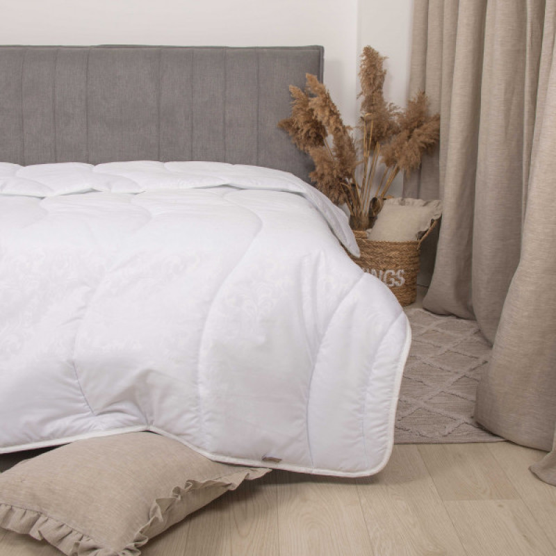 Ковдра Viluta - Relax полегшена 170x205 двоспальна (200 гр/м2) Ковдра Viluta - Relax полегшена 170x205 двоспальна (200 гр/м2)