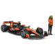 Автомодель з фігуркою — McLaren MCL38 (1:24)