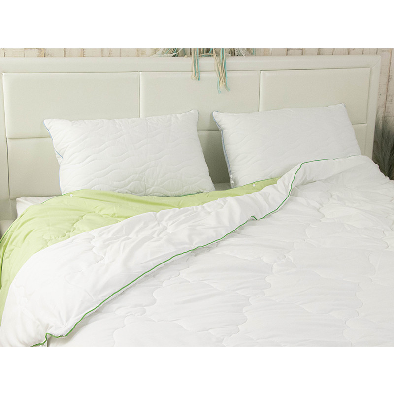 Ковдра Руно - Дует Bamboo 4 сезони біла євро 200x220 см 200+120 гр/м2 (28996) Ковдра Руно - Дует Bamboo 4 сезони біла євро 200x220 см 200+120 гр/м2 (28996)