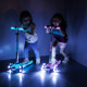 Самокат Micro серії Maxi Deluxe Glow LED - Сяюче-пурпурний